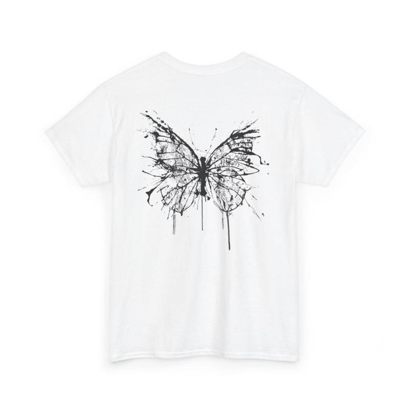 T-Shirt Mit Schwarzem Schmetterling Design L Dark Aesthetic Butterfly Shirt Mystisch Und Elegant Symbol Für Wandel & Freiheit T-Shirt Mit Schwarzem Schmetterling Design L Dark Aesthetic Butterfly Shirt Mystisch Und Elegant Symbol Für Wandel & Freiheit von YalivaDecor