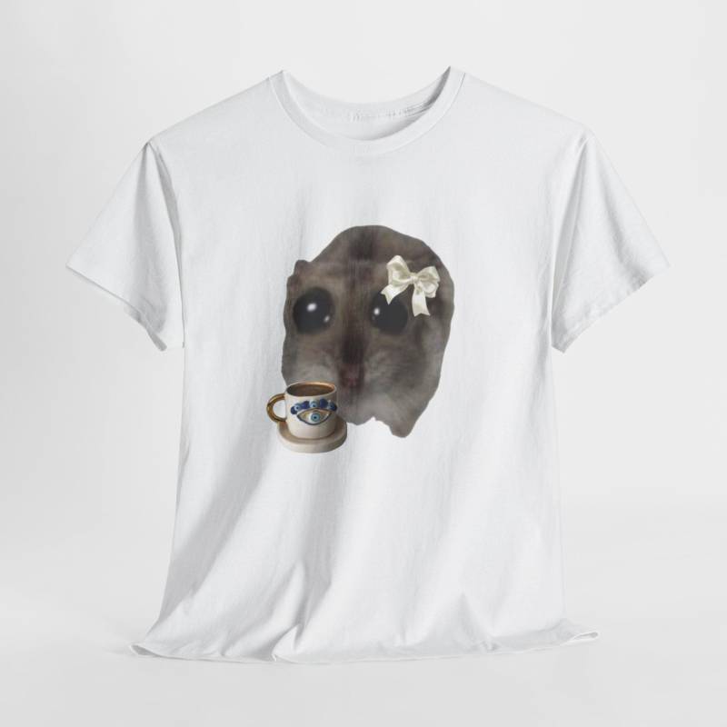 Viral Hamster T-Shirt Mit Schleife & Evil Eye Tasse L Süßes Tiktok Meme Motiv Auf Unisex Shirt Kawaii Cozy Style Für Fans von YalivaDecor