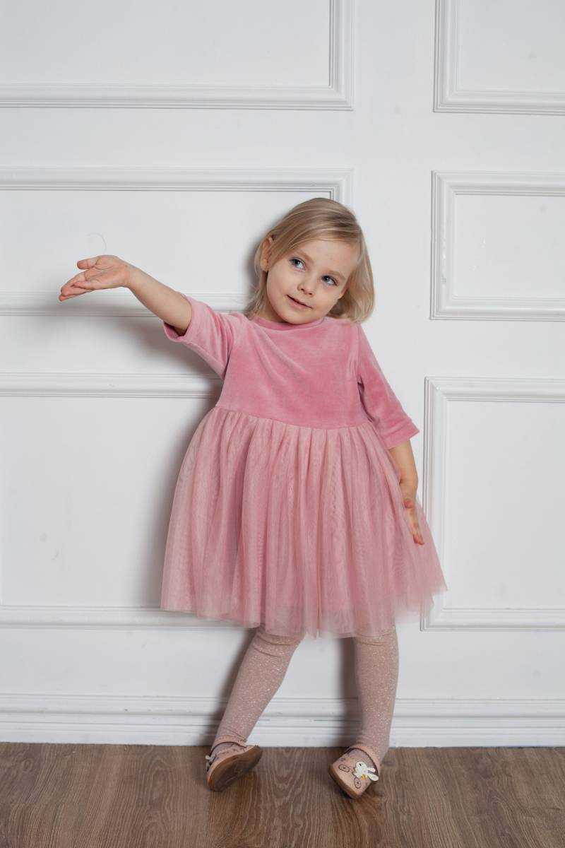 Gemütliches Mädchenkleid Aus Velour Und Tüll von MyJoLoDesign