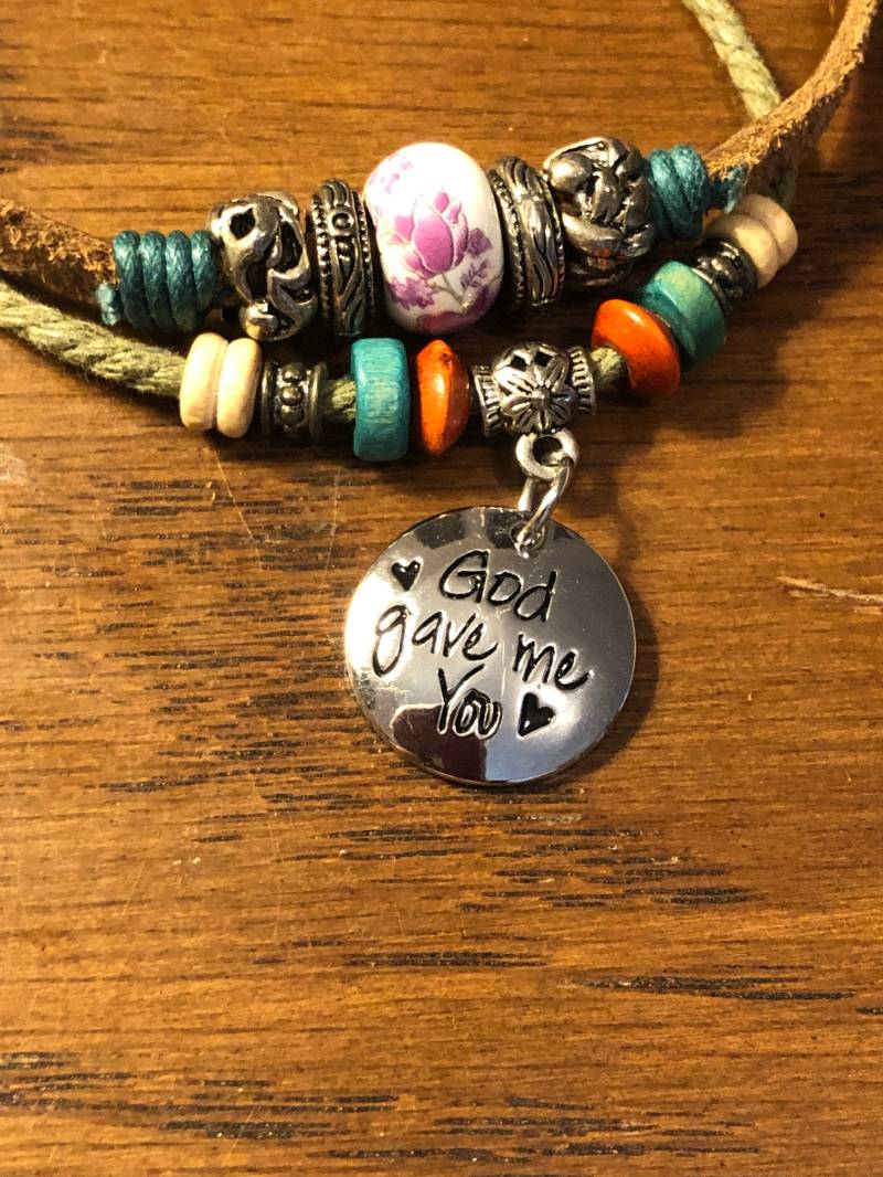 Lederarmband Mit Perlen von MyJoyfulSomethings