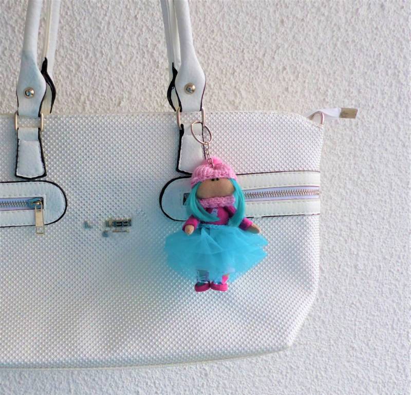 Winzige Puppe Schlüsselanhänger Puppe Miniaturpuppe Taschenaccessoires Kleine Für Auto Souvenir Kinderwagenanhänger Taschenbaumler von MyKasDeco