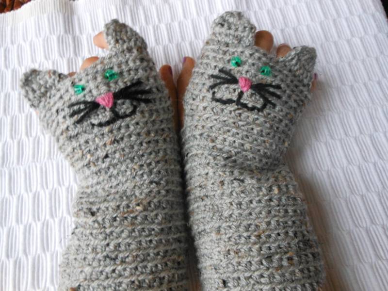 Gehäkelte Fingerlose Handschuhe Grau Tweed Katze von MyKnitCroch