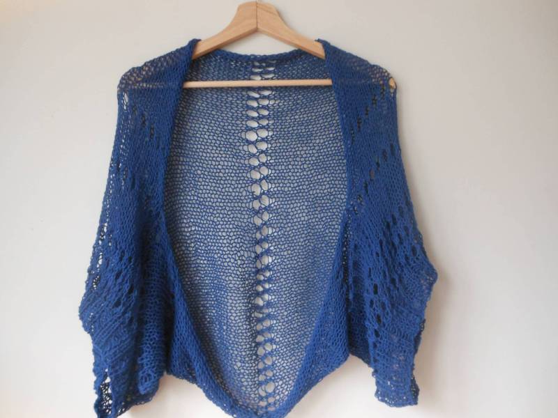 Gestrickte Shrug Bolero Sommer Spitze Gestrickt Dunkel Blau Marine Hand Stricken Baumwolle Strickjacke von MyKnitCroch