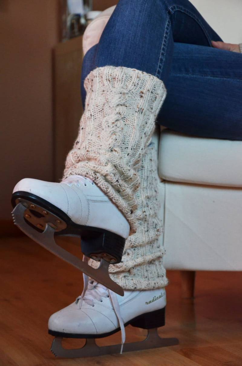 Hand Gestrickte Kabel Bein Wärmer Belegwärmer Farbe Creme Tweed von MyKnitCroch