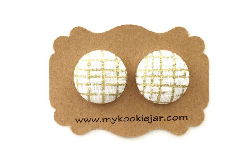 Metallic Gold Crosshatch Weiße Stoff Ohrstecker, Nickelfreie Ohrringe Für Mädchen Frauen, Geschenkidee Zum Muttertag, Leichte Statement von MyKookieJar