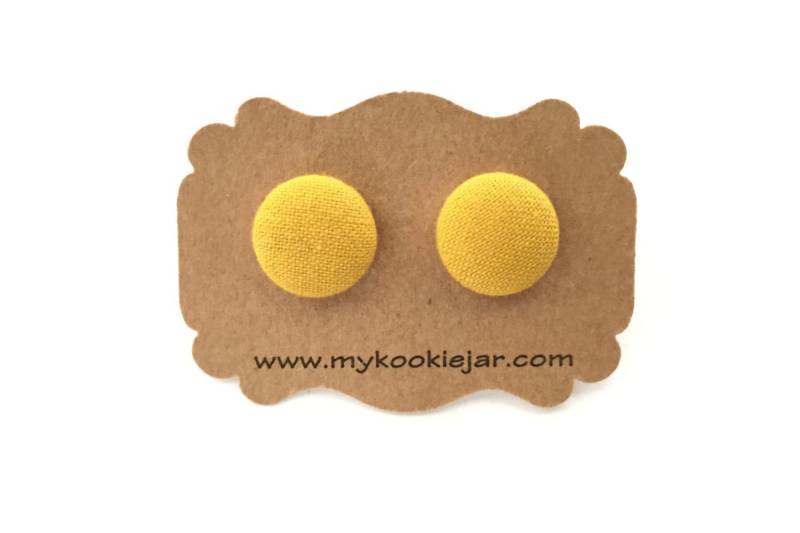 Solide Senfgelbe Ohrringe, Gelbe Leichte Statement Titan Ohrstecker von MyKookieJar