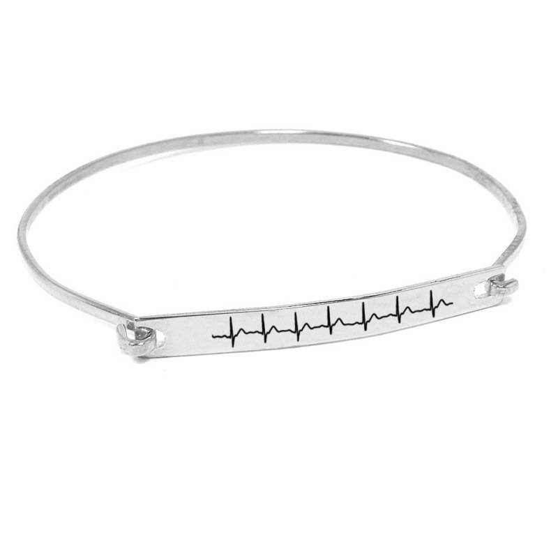 sterling Silber Platinierter Armreif Mit Ihrem Herzschlag Und Textgravur Auf Der Rückseite | Optional von MyKosmima