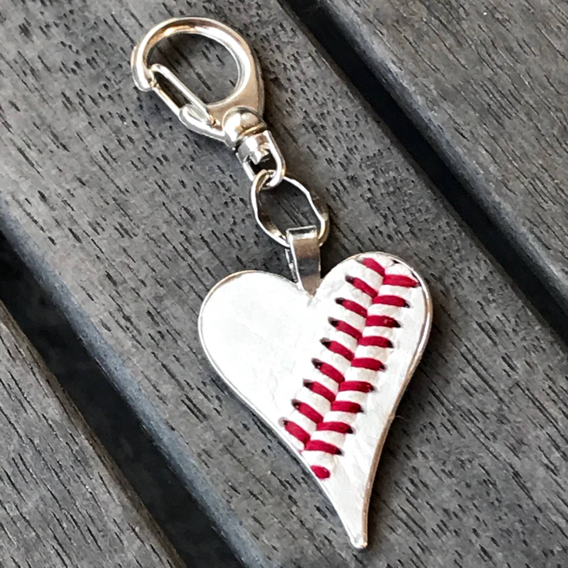 Herz Baseball Leder Geldbörse Charme, Schlüsselanhänger Herz Baseball Leder Geldbörse Charme, Schlüsselanhänger von MyLifeandYours
