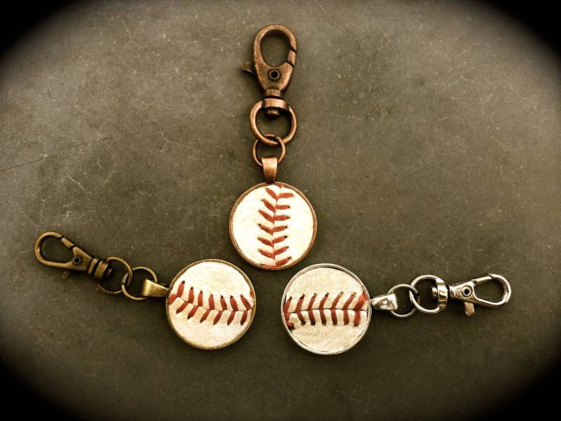 Schlüsselanhänger Mit Echtem Baseballspieler Schlüsselanhänger Mit Echtem Baseballspieler von MyLifeandYours