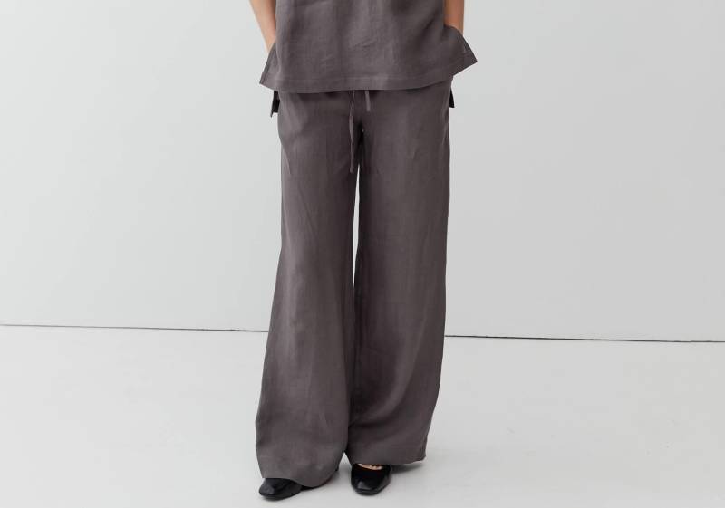Graue Leinenhose Mit Weitem Bein Weiche, Entspannte Passformhose von MyLinenSoul