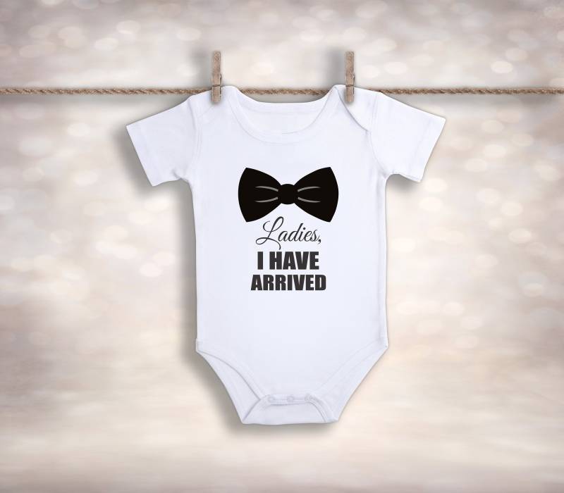 Baby Jungen Outfit - Damen I've Arrived Shower Geschenk Just Born Lustiger Body Coming Home Krankenhaus von MyLittleBowPeepsShop