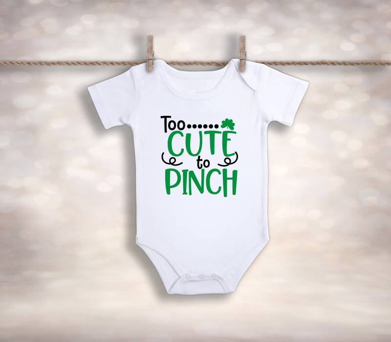 Süßer Zum Einklemmen Body - Individueller Baby Jungen Coming Home Outfit 1St St Patricks Day Pattys von MyLittleBowPeepsShop