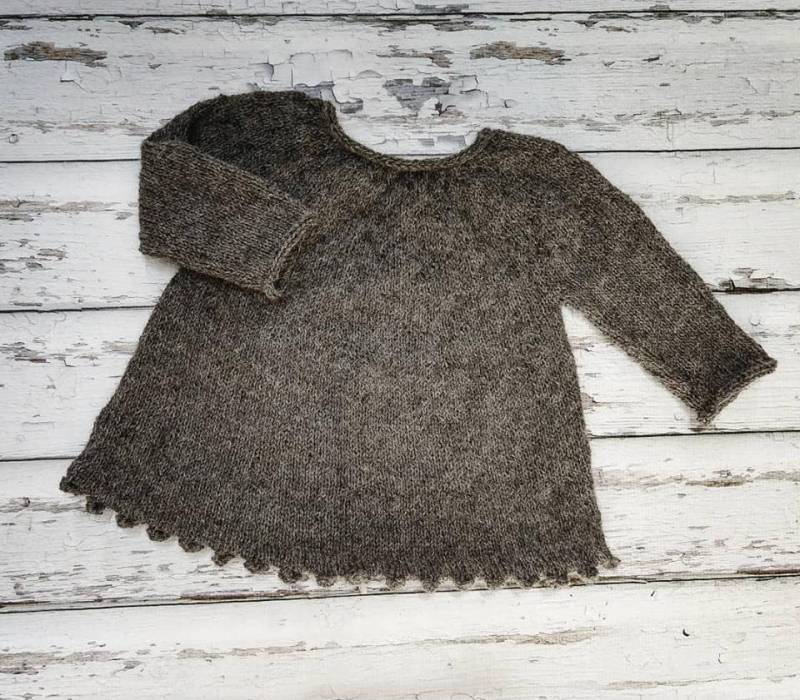 Handgestrickte Baby Mädchen Tunika Bluse/All Season Accessoire Gestrickte Kinderkleidung von MyLittleKnits