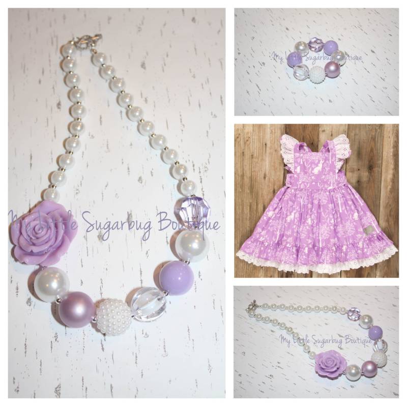 Lavendel Und Weiß Klobige Halskette-M2M Eleanor Rose Wald Bunnies-Kaugummi Halskette-Baby-Kleinkind-Mädchen-Frauen von MyLittleSugarbugBtq