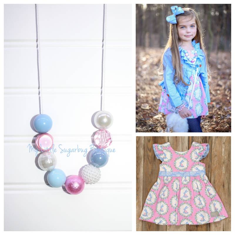 Ostern Eiersuche Schnur Halskette-Hell Rosa Hellblau Und Weiß-M2M Eleanor Rose-Ostern Halskette-Baby-Kleinkind-Mädchen-Frauen von MyLittleSugarbugBtq