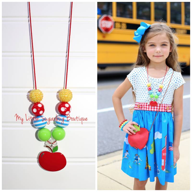 Schulhaus Parade Apple Halskette-Rot Blau Gelb Grün-M2M Eleanor Rose-Zurück in Die Schule-Apple Halskette-Baby-Kleinkind-Mädchen von MyLittleSugarbugBtq