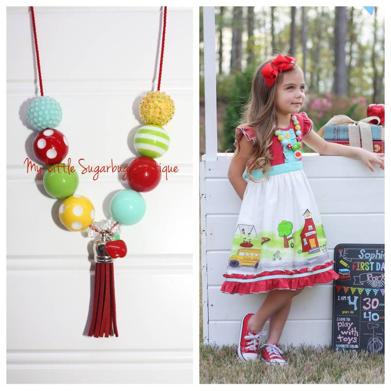 Schulhaus Quaste Halskette-Rot Türkis Grün Gelb Quaste-M2M Zoe Addelyn-Zurück Zur Schule Quaste-Apple Quaste-Baby-Kleinkind-Mädchen-Frauen von MyLittleSugarbugBtq