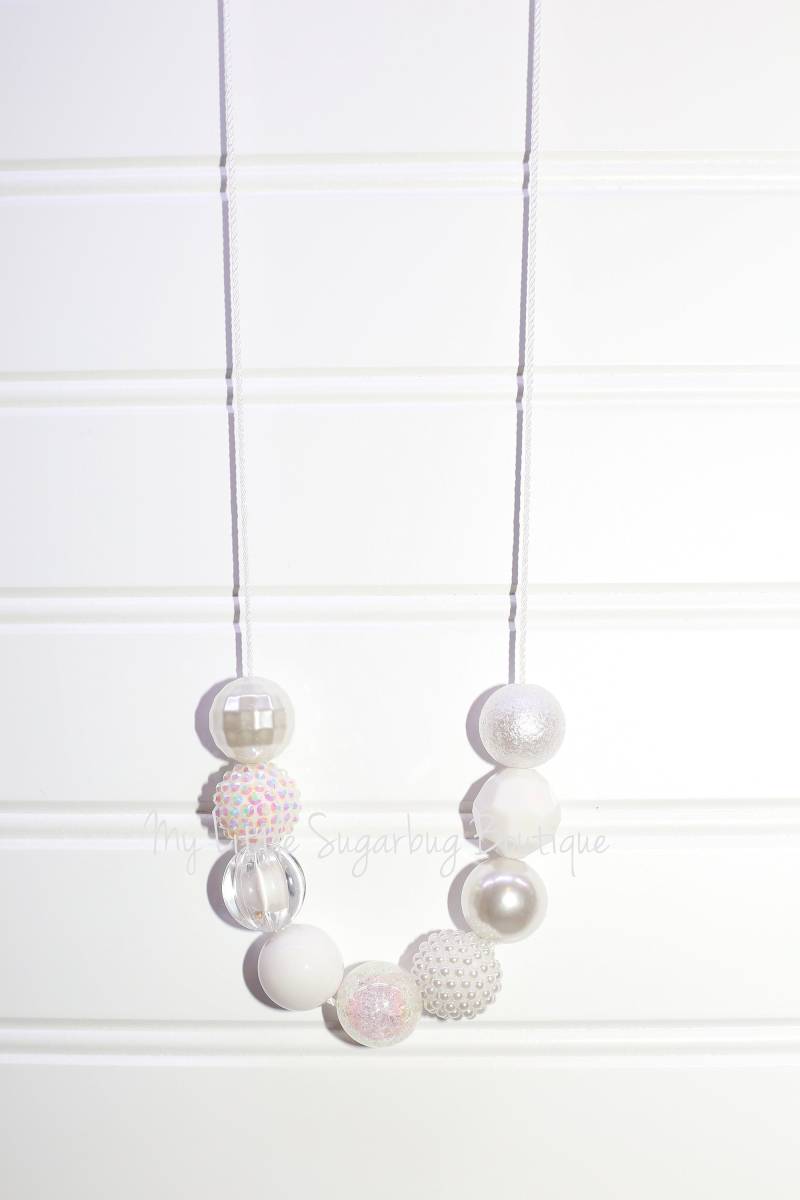 Weiß Remix Cord Halskette-Weiß Halskette-Taufe Halskette-Weiß-Baby-Kleinkind-Mädchen-Frauen von MyLittleSugarbugBtq