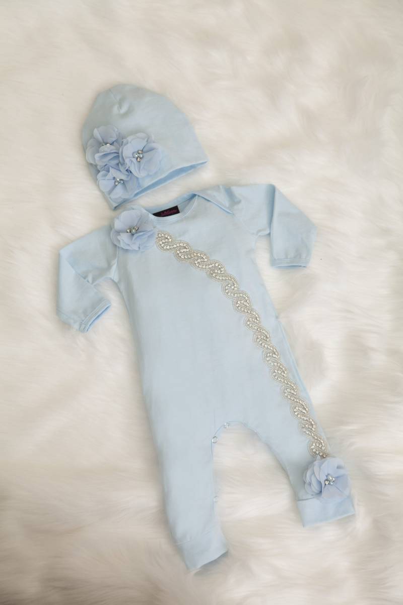 Blauer Baby Strampler Mit Strass Und Chiffon Blume Mütze | 3-6 Monate von MyLolliflopsLLC