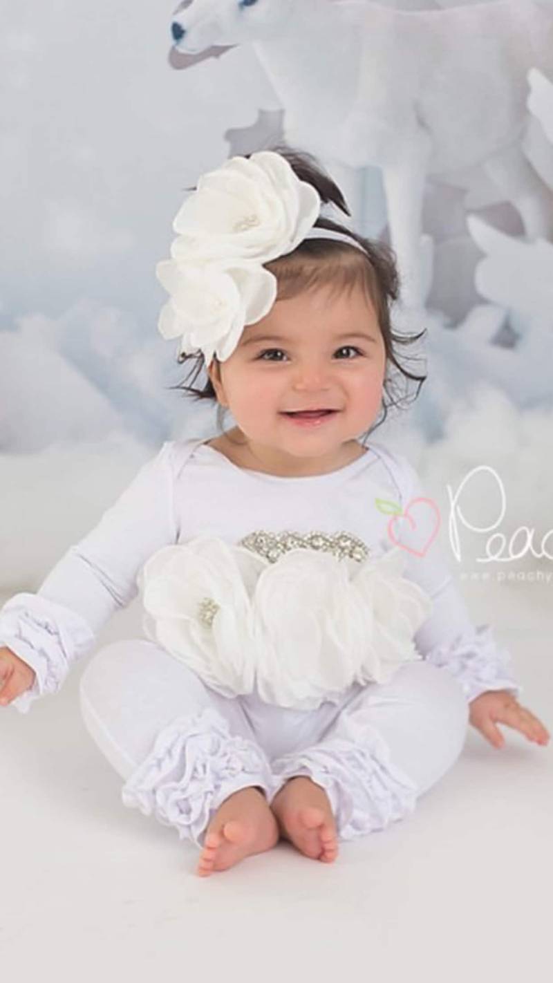 Baby Mädchen Rüschen Weiß Säugling Babyausstattung Baumwolle Strampler Mit Großen Chiffon Und Strass von MyLolliflopsLLC