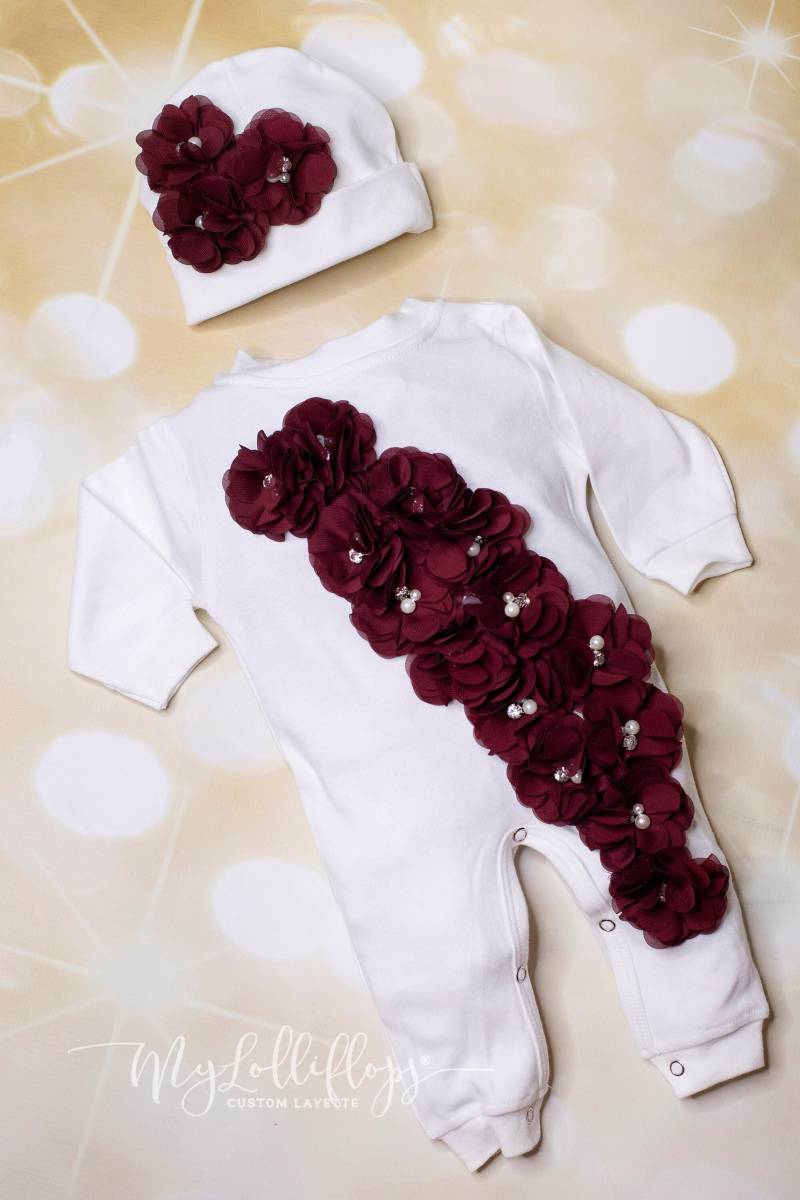 Baby Mädchen Urlaub Weiß Säugling Layette Baumwolle Langarm Strampler Mit Chiffon Und Strasssteine Passenden Hut von MyLolliflopsLLC
