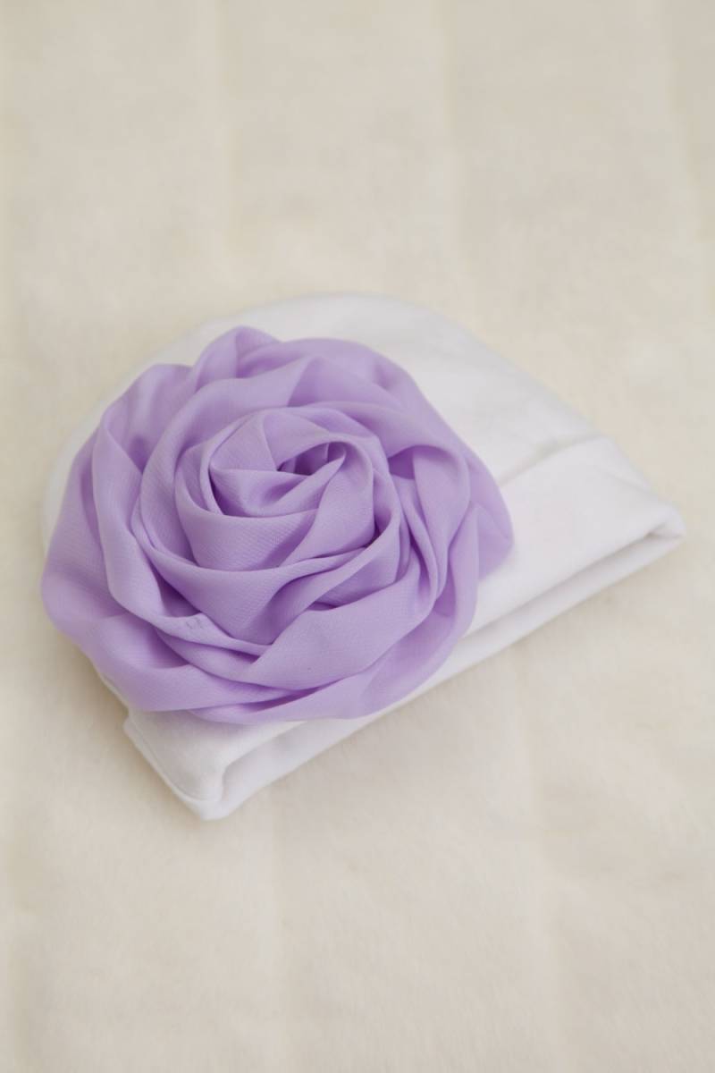 Mütze Für Mädchen/Babys Mit Chiffon Blume von MyLolliflopsLLC