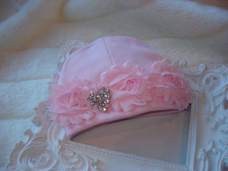 Neugeborenen Baby Mädchen Rosa Mütze Mit Strass Herz von MyLolliflopsLLC