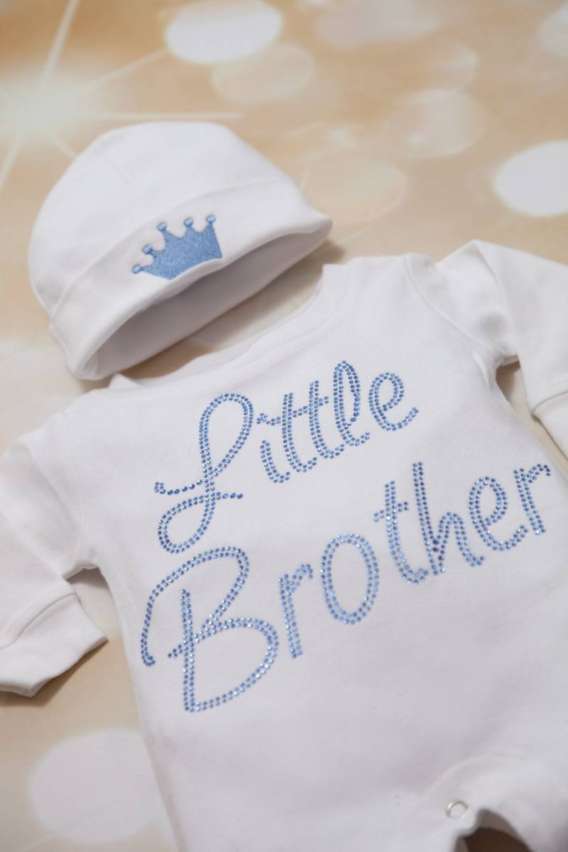 Kleiner Bruder Strampler Set Sapphire Strass Layette, Baby Geschenk Für Jungen von MyLolliflopsLLC