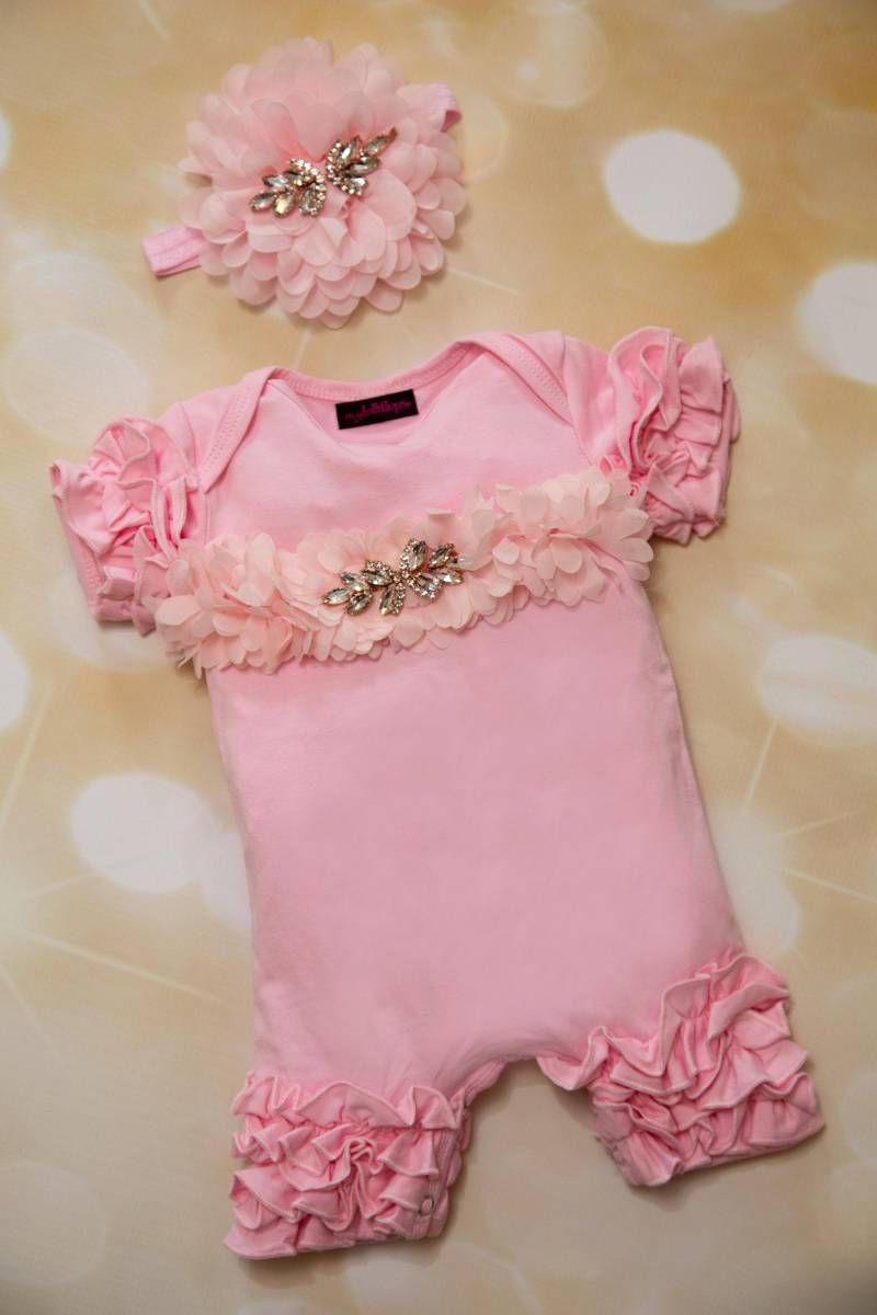 Rosa Baby Mädchen Rüschen Strampler Set Kleinkind Einteiler Mit Chiffon Und Rose Strasssteine von MyLolliflopsLLC