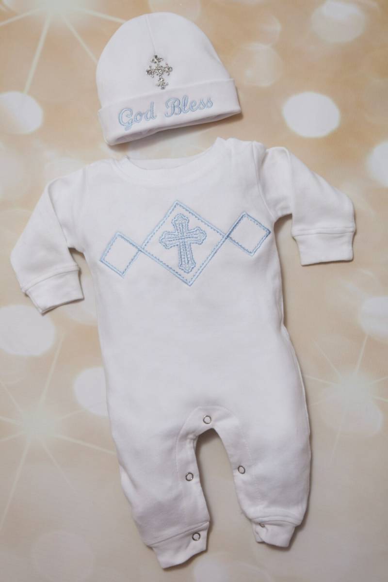 Taufset Für Jungen, Taufe, Geburtsgeschenk, Junge, Duschgeschenk, Personalisiertes Geschenk Mit Stickerei-Kreuz-Design von MyLolliflopsLLC