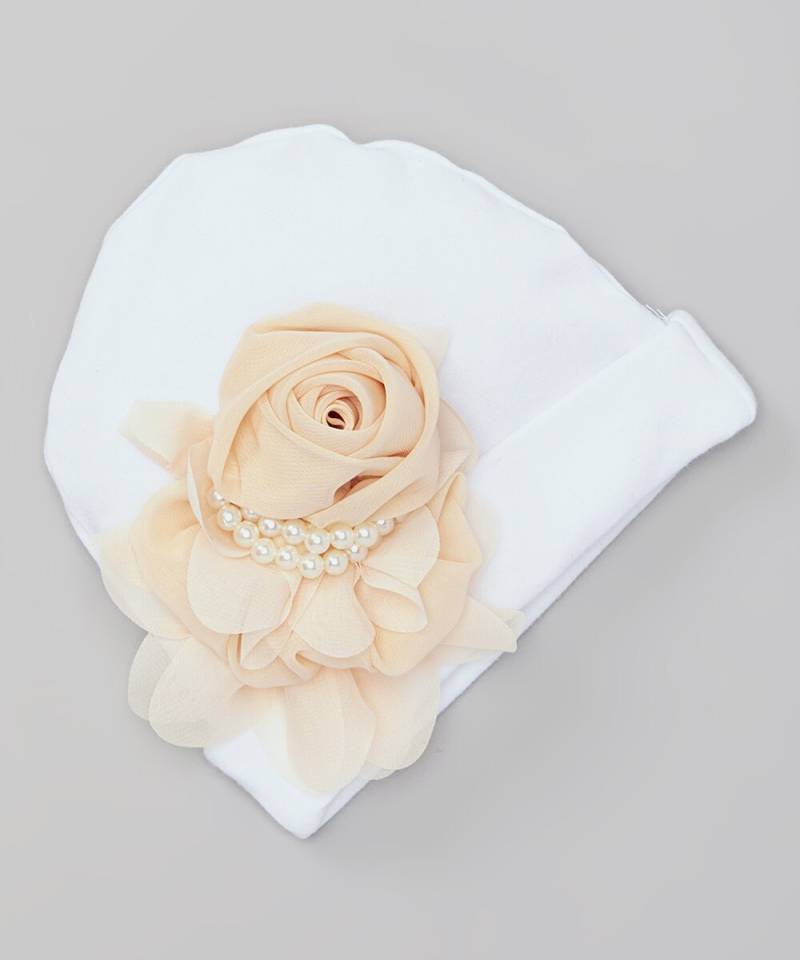 Weiße Säugling Baby Mädchen Beanie Mütze Mit Chiffon Blume Und Perlen von MyLolliflopsLLC