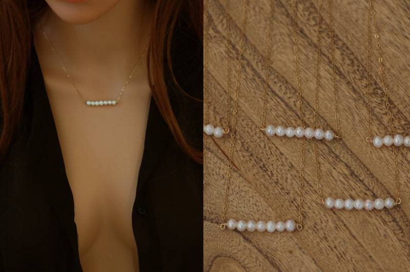 Perlenkette, Brautjungfer Halskette, Kleine Perlengoldkette, Geschenk Für Sie, Perle Und Gold, Goldkette, Hochzeiten von MyLoveJuly