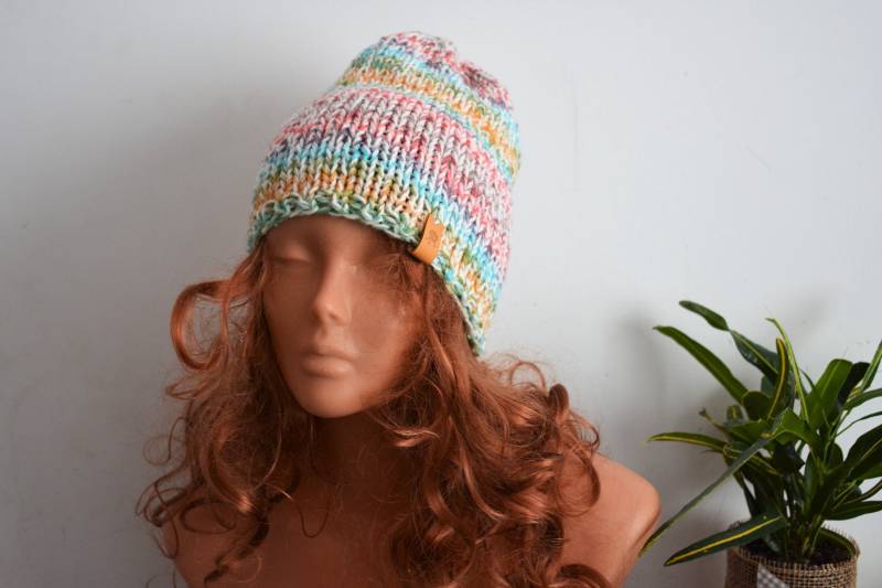 Handgestrickte Mütze Mit Zopfmuster Boho Wintermütze Handgestrickte Mütze Mit Zopfmuster Boho Wintermütze von MyLoveKnit