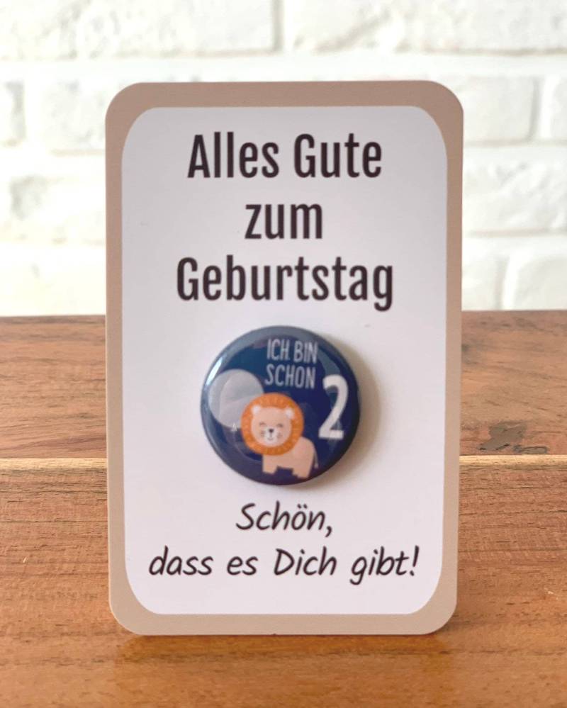 Geschenk 2 Geburtstag Button Ohne Nadel Geschenkidee Kind Jahre Alt Anstecker Junge Geburtstagsgeschenk Mädchen Idee von MyMaisieFabrik