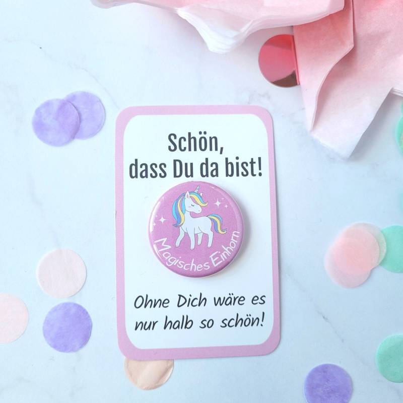 Kindergeburtstag Einhorn Anstecker Ohne Nadel Gastgeschenk Idee Motto Party Deko Geschenkidee Mädchen Button Geburtstag von MyMaisieFabrik