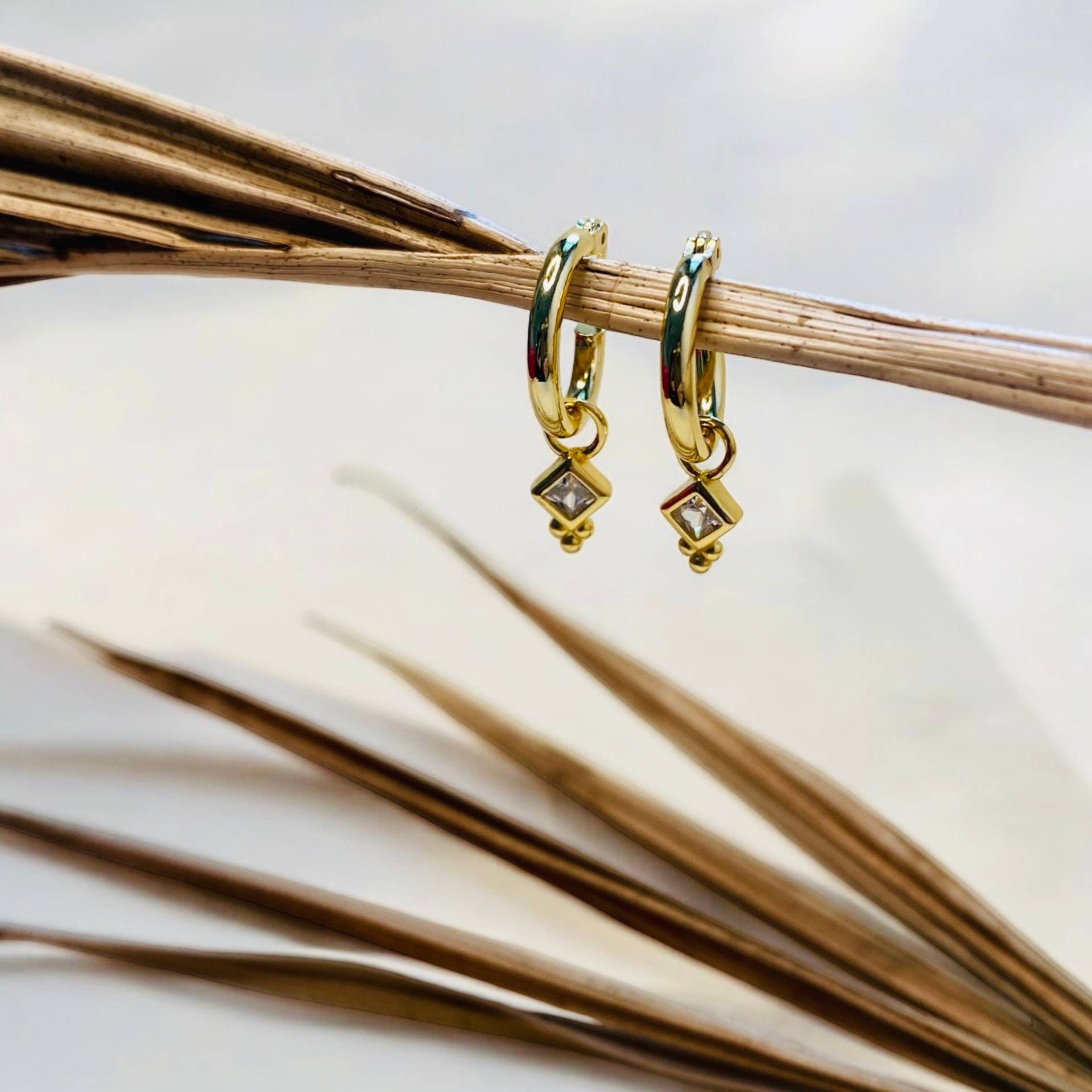 Creolen Mit Anhänger Gold Bundle I Ohrringe Charms Austauschbar Mix & Match 18K Vergoldet von MyMelian