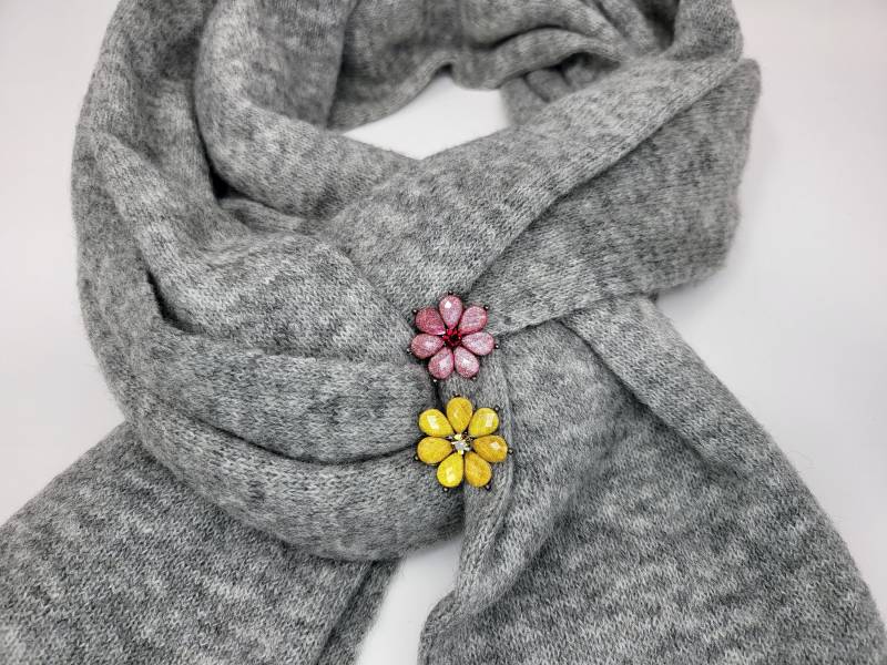 Bunte Buttercup Blumen Brosche Strass Verzierung Broschen Kristall Schärpe Schal Pullover - Frauen Accessoire Urlaub von MyMemoryClouds