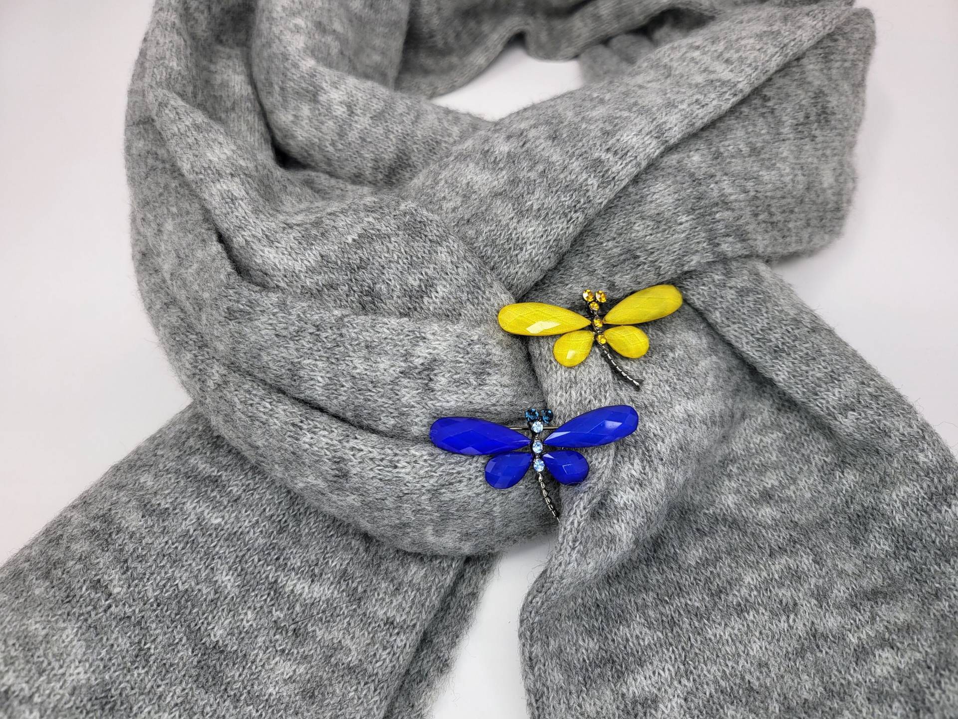 Bunte Libelle Brosche Strass Verzierung Broschen Kristall Schärpe Schal Pullover - Frauen Accessoire Urlaub Geschenk Bunte Libelle Brosche Strass Verzierung Broschen Kristall Schärpe Schal Pullover - Frauen Accessoire Urlaub Geschenk von MyMemoryClouds