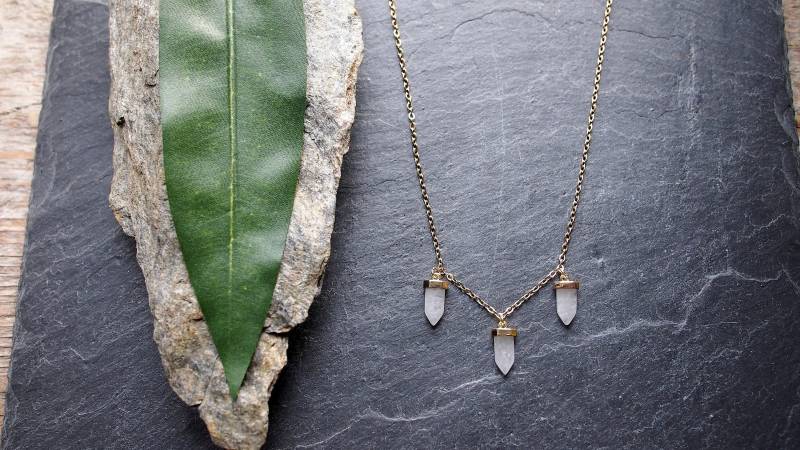 Bergkristall Tropfen Collier Kette Gold von MyMoebius