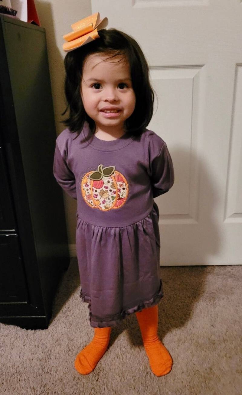 Baby Mädchen Kleid | Personalisierte Kleidung Kürbis Urlaub Für Mädchenkleid von MyMonogramsandMoreDB