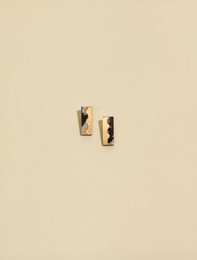 Schwarz-Weiß-Gold Rechteck Ohrstecker, Leichte Acryl Ohrringe, Qualität Handgemachte Statement Schmuck, Titanium Jeden Tag Mode-Accessoire von MyMoonSeeds