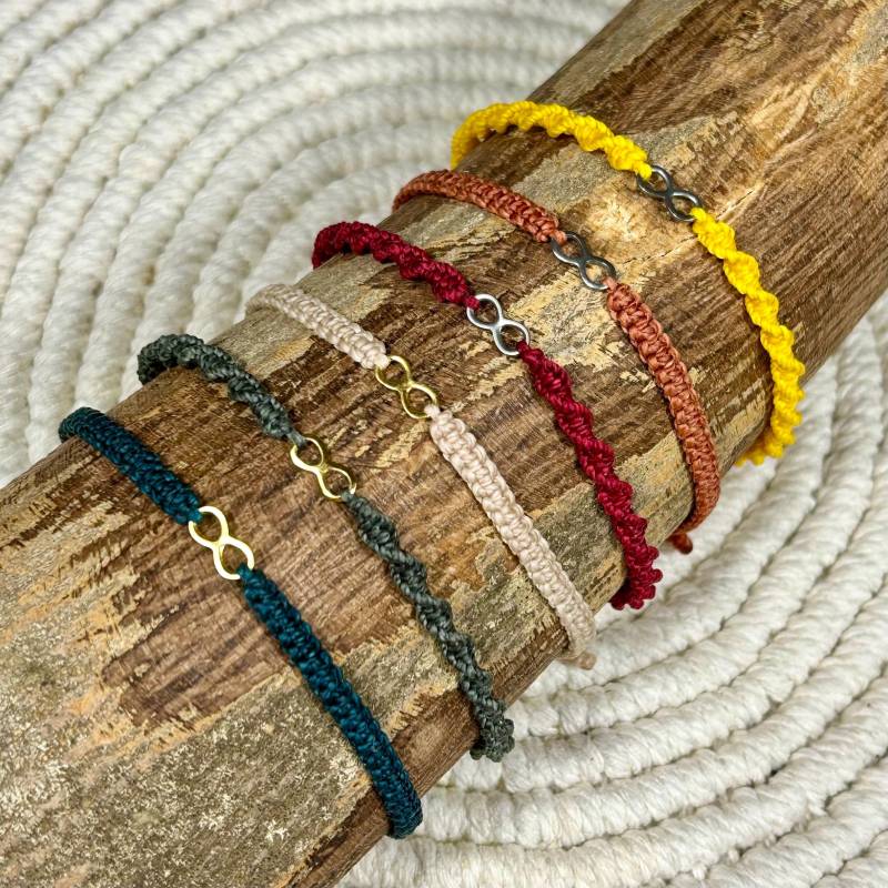 Makramee Armband Unendlichkeit, Freundschaftsarmband von MyPamade