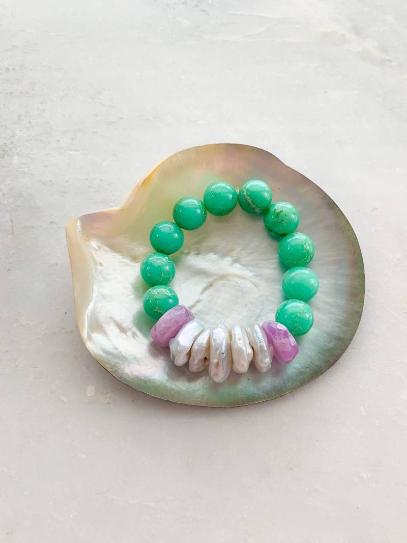 Chrysopras Armband | Barock Süsswasserperle Kuzinit Perlen Strandresortstil von MyPeaceAndLove