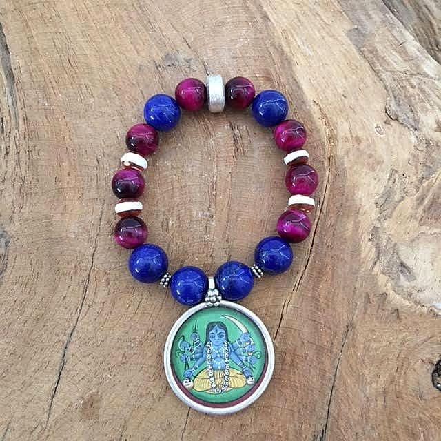 Lapis Lazuli & Magenta Tigerauge Armband Sterling Silber Gottheit Anhänger Lapis Lazuli & Magenta Tigerauge Armband Sterling Silber Gottheit Anhänger von MyPeaceAndLove