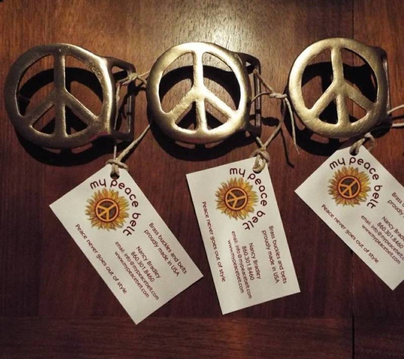 Handmade Vintage Style Messing Peace Zeichen Gürtelschnalle von MyPeaceBelt
