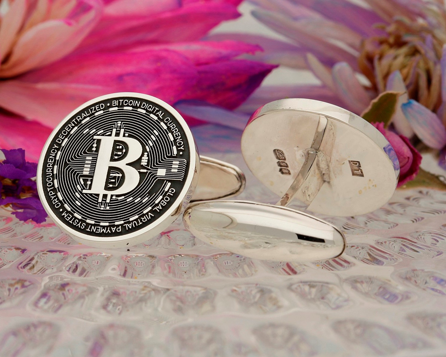 Bitcoin Designer Sterling Silber Manschettenknöpfe Handgefertigt Und Lasergraviert in Großbritannien, Personalisiert von MyPersonalJewellery