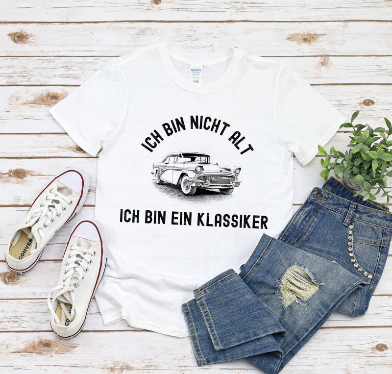 Rente T-Shirt "Ich Bin Nicht Alt, Ich Ein Klassiker" Mit Oldtimer-Motiv, Oldtimer-Fans, Geschenk Zum Ruhestand von MyPrintedGifts