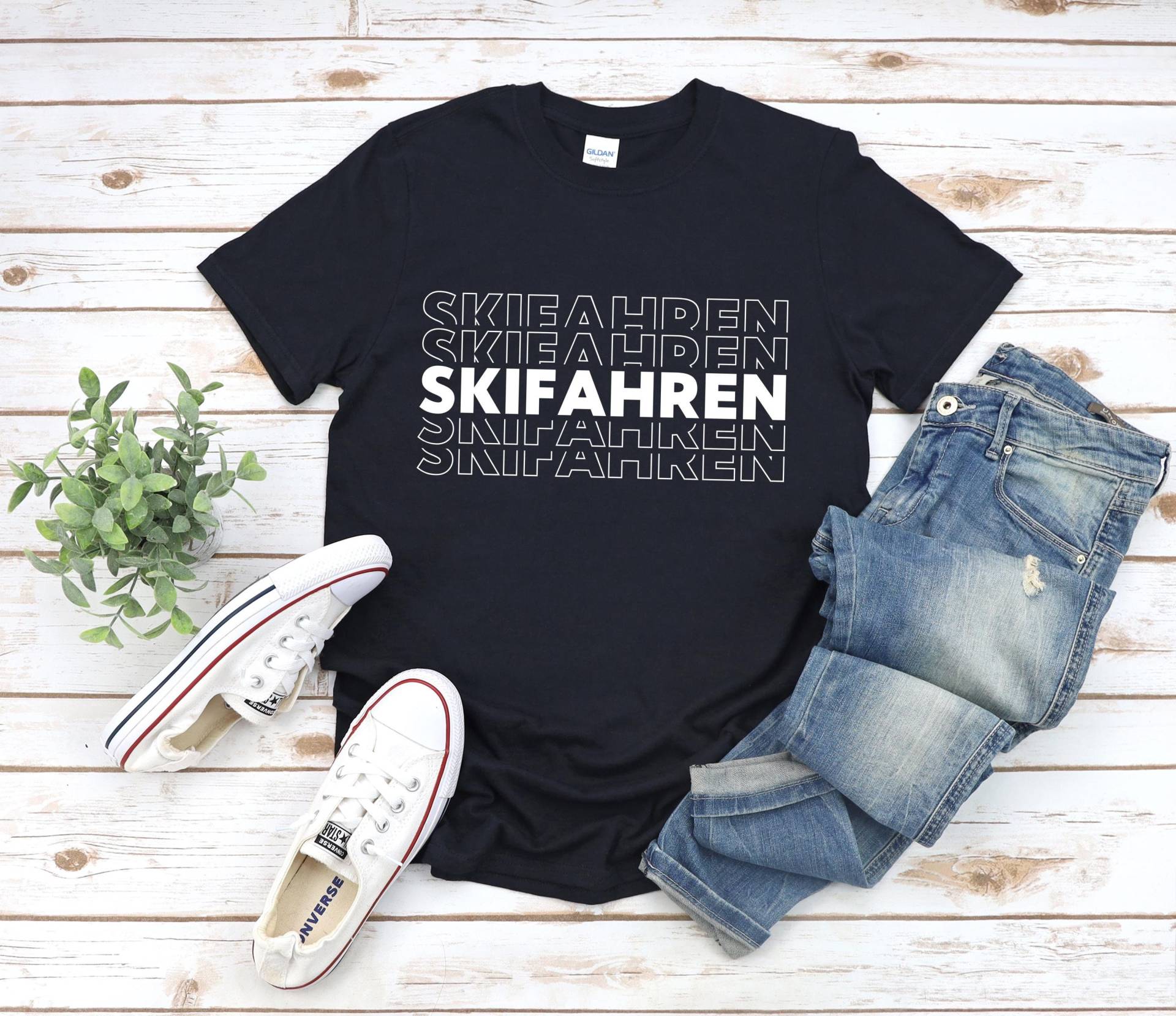 Skifahren T-Shirt, Skifahrer Geschenk, Skiurlaub Après - Ski Wintersport Outfit, Weihnachtsgeschenk Skiliebhaber, Skireise T-Shirt von MyPrintedGifts