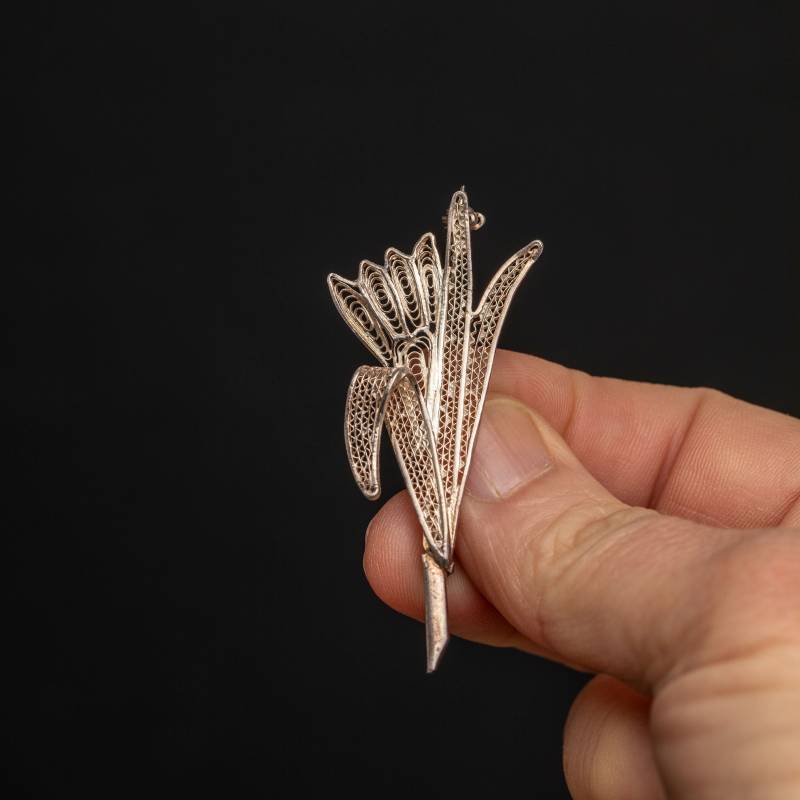 Vintage Silber Filigrane Spitze Ausgeschnittene Narzisse Blume Pin/Brosche von MyRubyTuesday