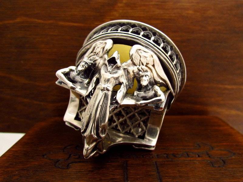 Mysacrum Order Für Derek von MySacrum